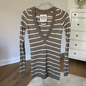 Ruehl Low Cut Long Sweater - So Soft!